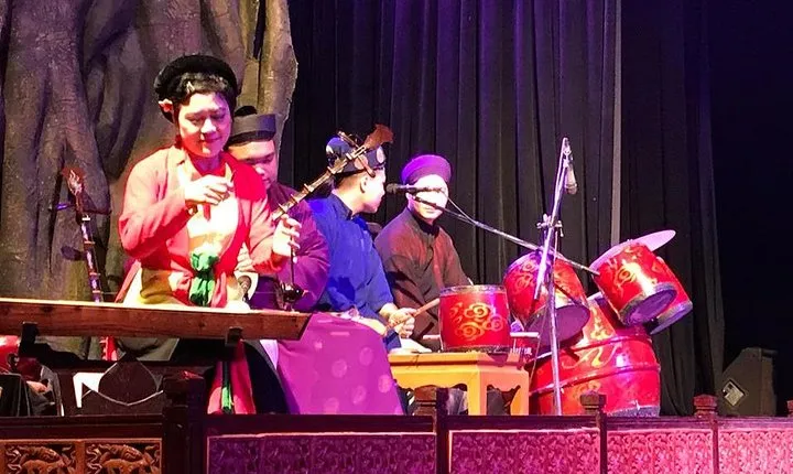 Evening Cyclo Tour - Water Puppet Show - Local Noodle Bowl