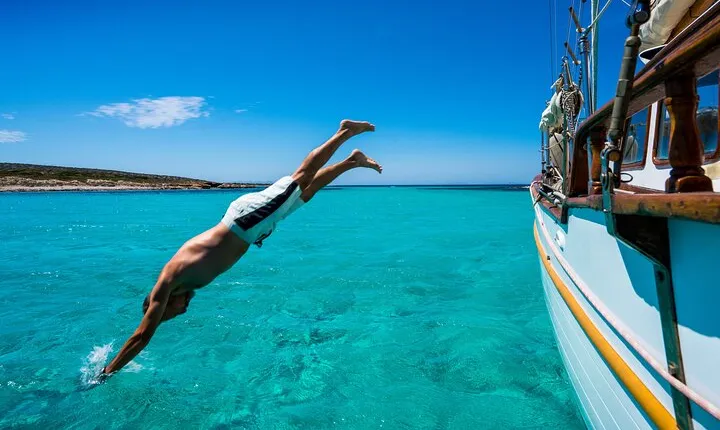 Private Full Day Tour in South Paros Caves Despotiko