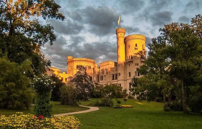 Private Tour: Discover the Amazing History of Babelsberg Park