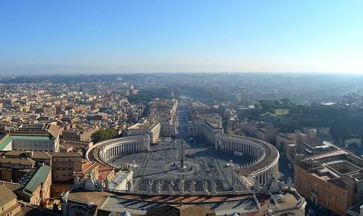 VIP Private Tour: Vatican Museums, Sistine Chapel