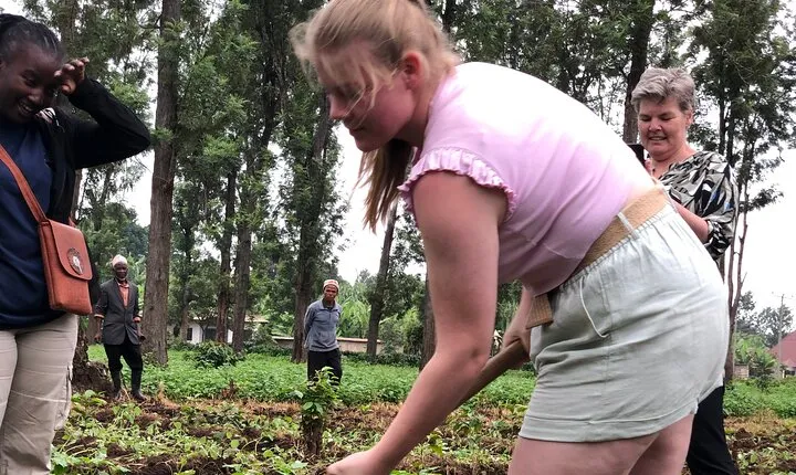 Arusha Full Day Tour to Waterfall and Coffee Tour