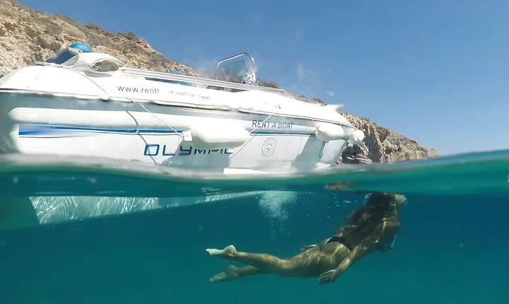 Milos: Rent a boat without License