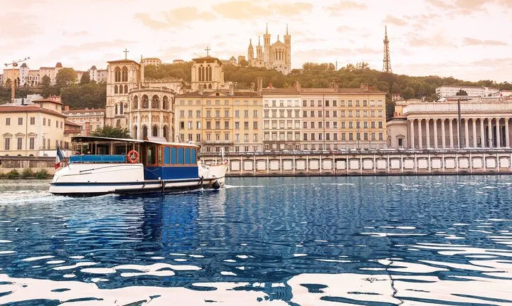 Lyon Old Town Tour with Sightseeing Cruise Tickets