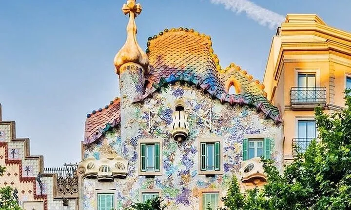 Gaudi Masterpiece: Casa Batlló with Expert Guide and STL Tickets