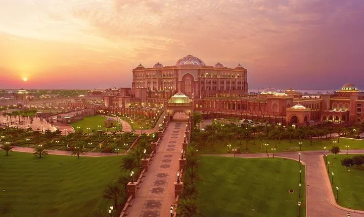 Abu Dhabi City Tour With Lunch At Emirates Palace
