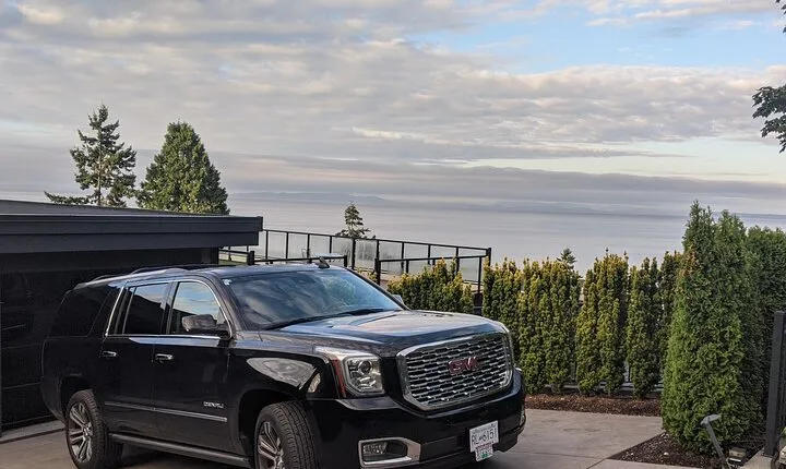 Vancouver Airport (YVR) to Canada Place Cruise Port - Round-Trip Private Transfe