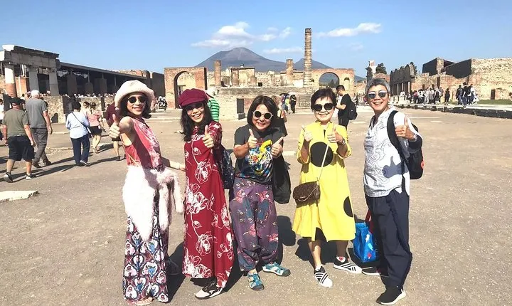 Private Day Trip from Rome to Pompeii Ruins & Amalfi Coast with Hotel Pickup