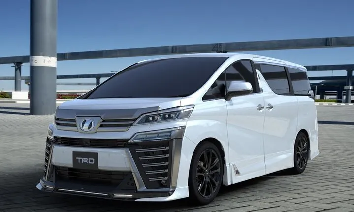 Arrival Private Transfers from Kobe Airport UKB to Kobe City in Business Van