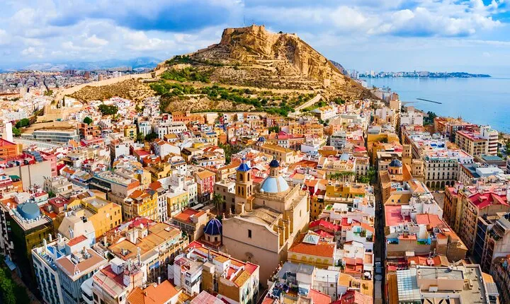 Coastal Escape:Private Day Trip to Santa Barbara from Los Angeles