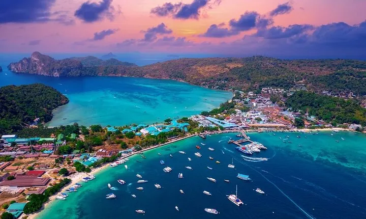Phi Phi , Khai & Maya : Unforgettable Island Hopping by Speedboat