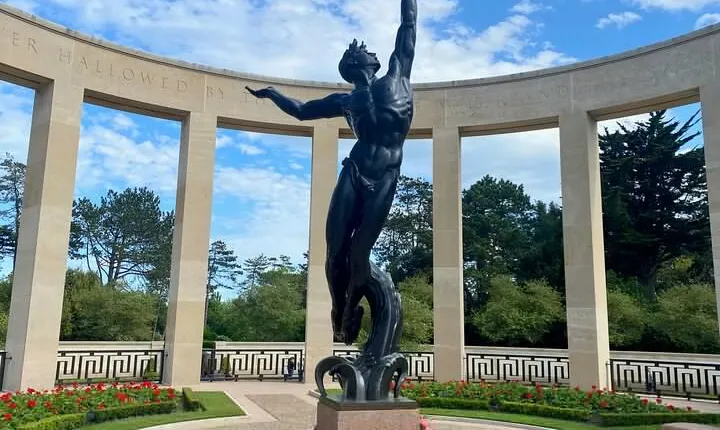 Private Normandy D-Day Live guided Top 6 Sites trip from Paris