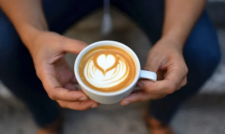 Coffee, storytelling & walk - The best private tour of Split