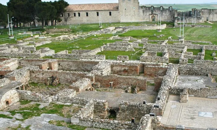Private Guided Tour of Venosa, the City of Horace