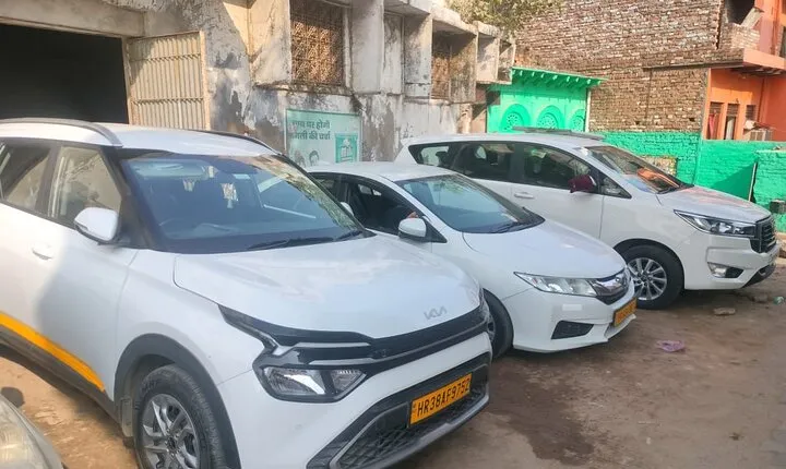 Personal Car & Driver Rental Suv/Sedan delhi/ agra car hire