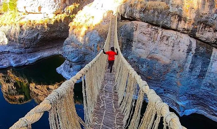 Inca Bridge and Four Lagoons Cusco