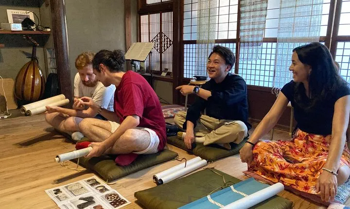 Kakejiku (hanging scroll) Historical Art Class in Abeno Osaka