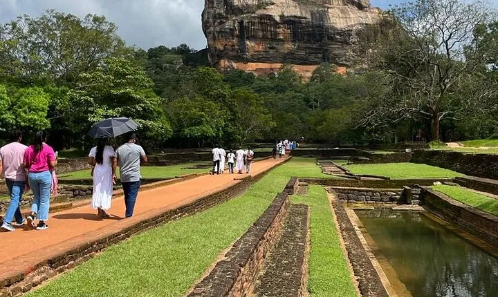 Sigiriya Rock and Dambulla Cave full day From Colombo and Negombo