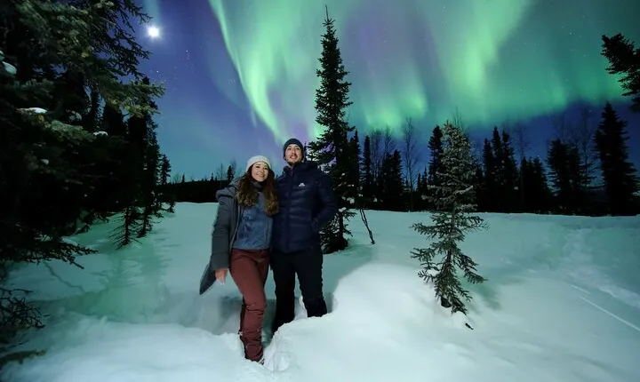 Best Northern Lights Aurora Adventure FREE Portraits & Hot Pizza