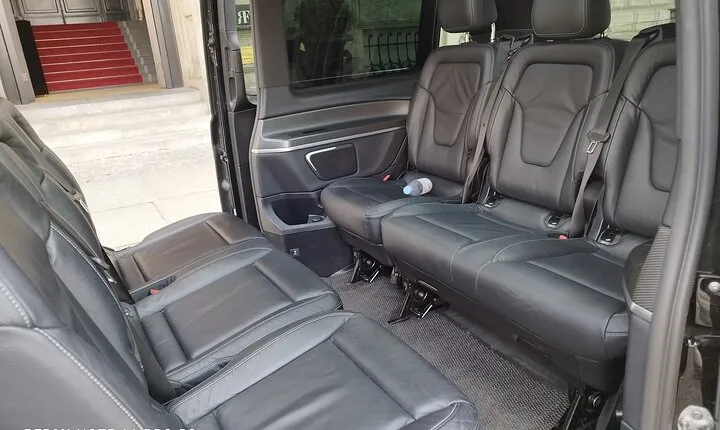 Minivan Driver and Guide (DIN15565) Tailor Made Berlin Highlights