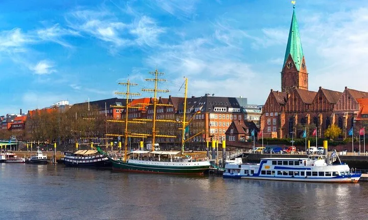 Explore Bremen's City Highlights with a Local