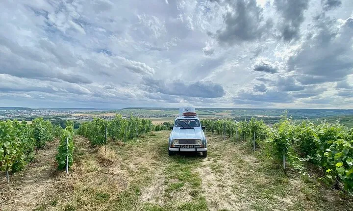 Private Champagne Experience in a vintage car from Epernay