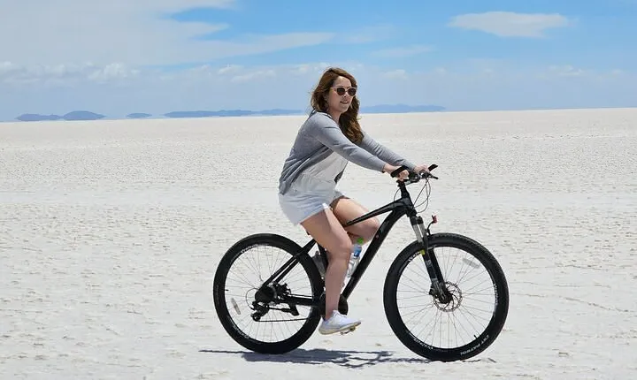 Private experience Biking in the Uyuni Salt Flats
