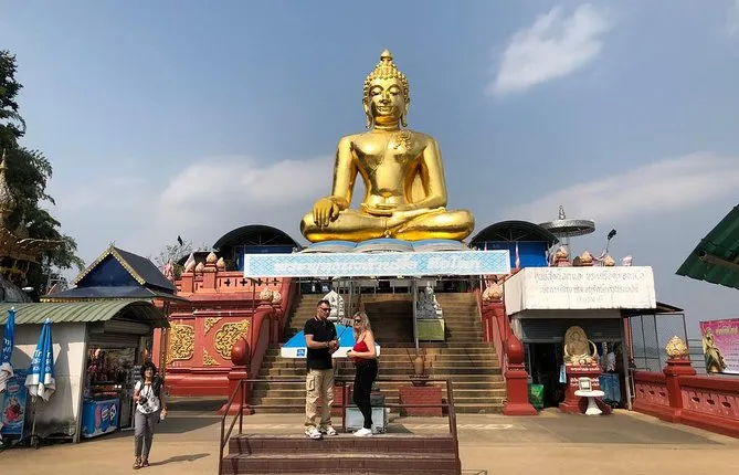 Chiang Rai One Day : White Temple, Golden Triangle, Boat Ride to Laos, Long Neck