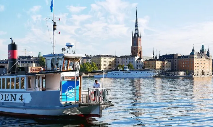 Stockholm Must See - Old Town, boat + Vasa Museum 3h small group