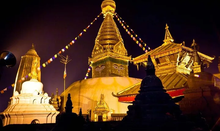 Private Half-Day Tour of Kathmandu Durbar Square and Swayambhunath Temple