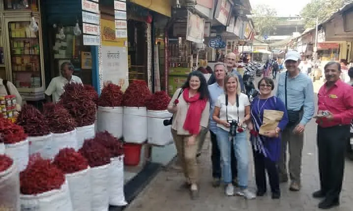 Mumbai Spice Markets and Bazaars Tour with Guide and Transport