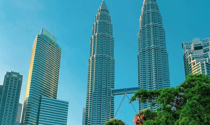 Kuala Lumpur International Airport Layover Tour