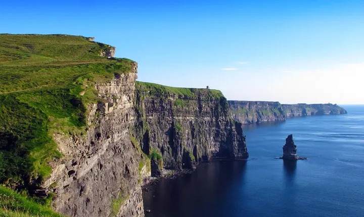 Cliffs of Moher, Doolin, Burren and Galway Day Tour from Dublin