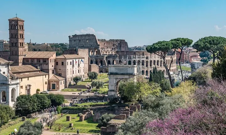 Private Tour of the Colosseum with Roman Forum & Palatine Hill