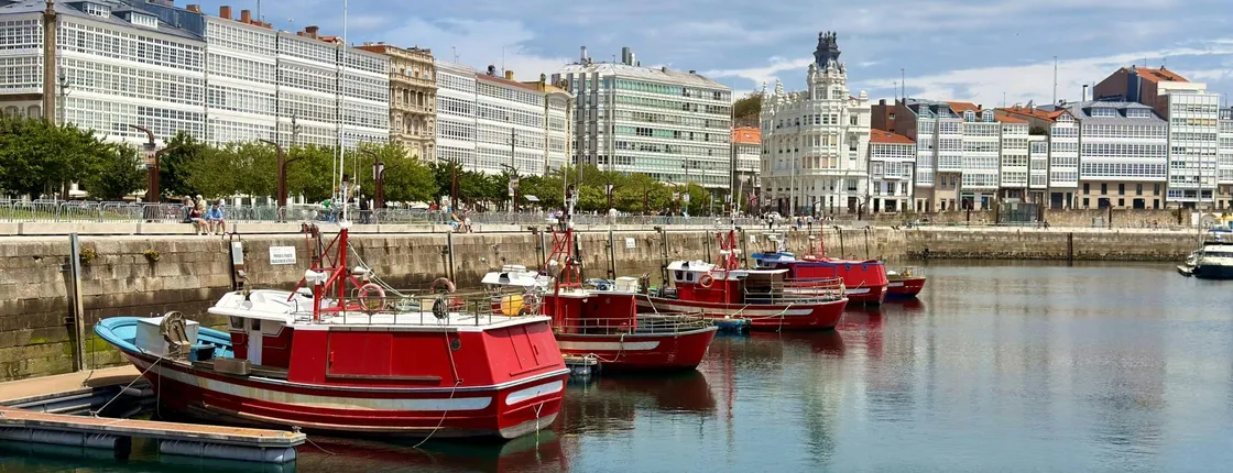 Shared historical walking tour in A Coruña