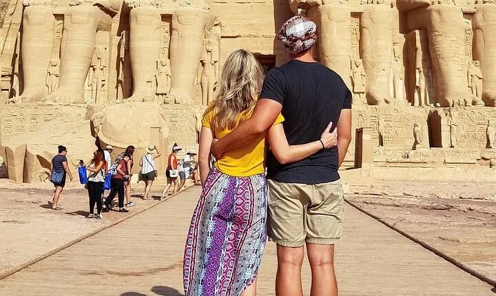 (4)-Days Nile Cruise Luxor & Aswan with Train Tickets from Cairo