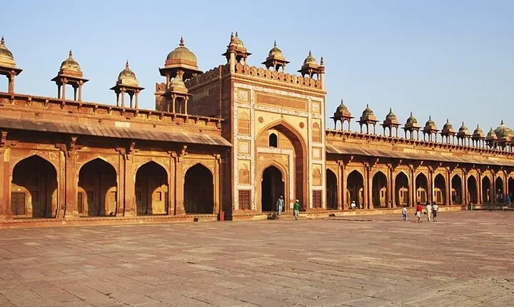 Taj Mahal - Agra Fort and Heritage Walk Tour from Delhi