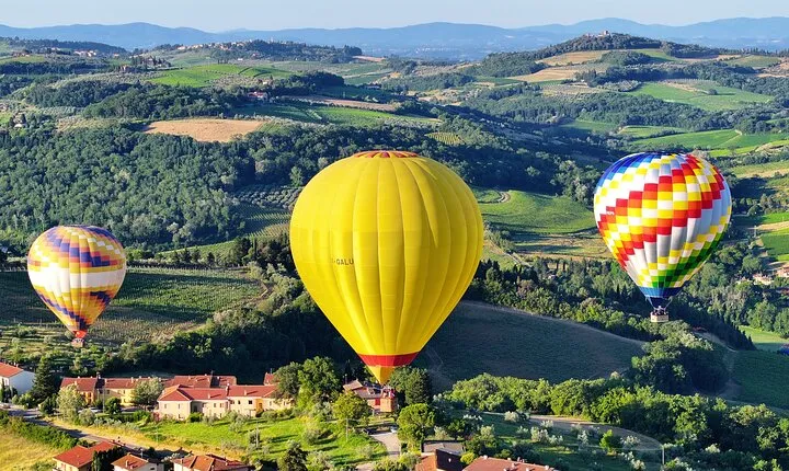 Private Tour: Tuscany Hot Air Balloon Flight from Siena