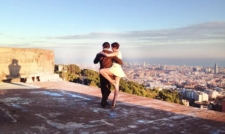 Rooftop Tango Lesson & Drinks in Barcelona