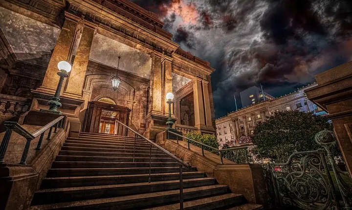 Haunted Golden Gate: Ultimate SF Tour