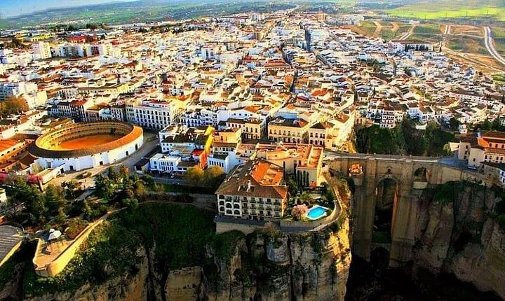 Multiday Private Tour: Ronda, Marbella, Gibraltar and Morocco