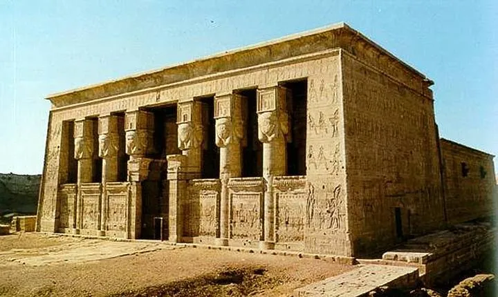 Day Tour to Dendera temple from luxor