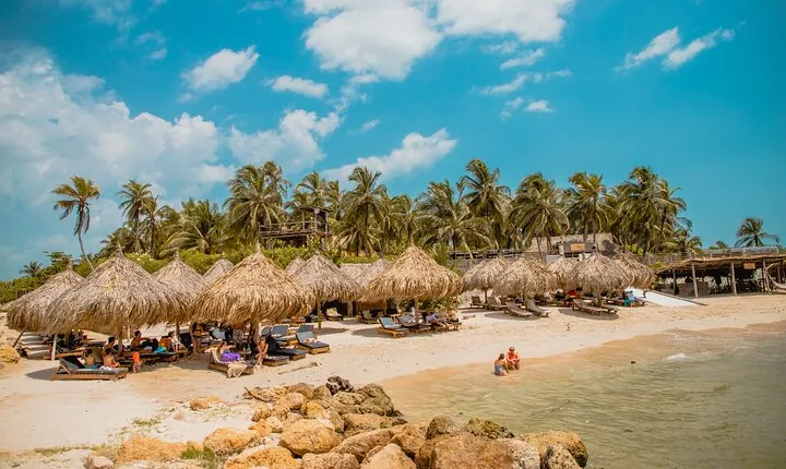Full Day Vista Mare Beach Club Tierra Bomba just 10 min from City