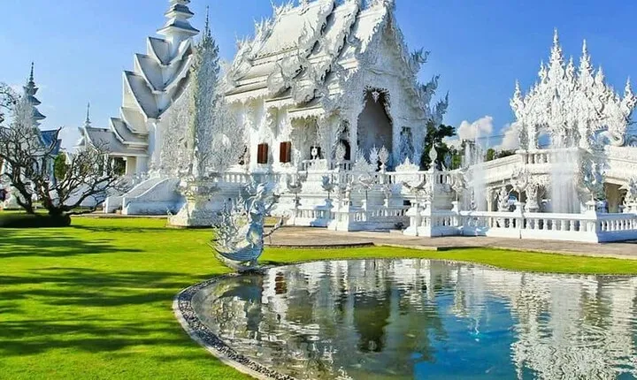 Explore Chiang Rai from Chiang Mai: Private Tour