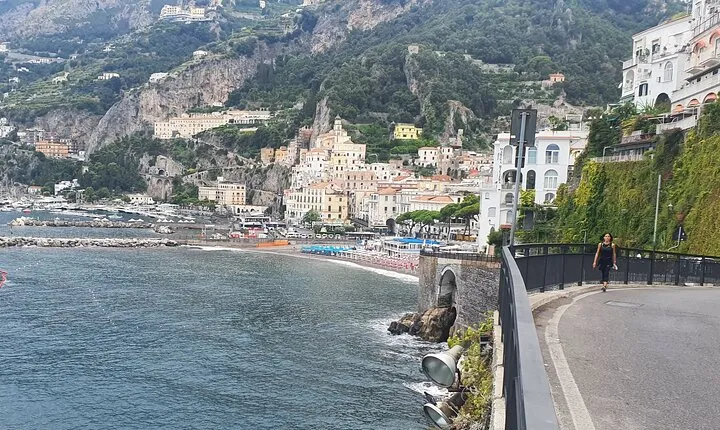 Private transfers naples airport to amalfi