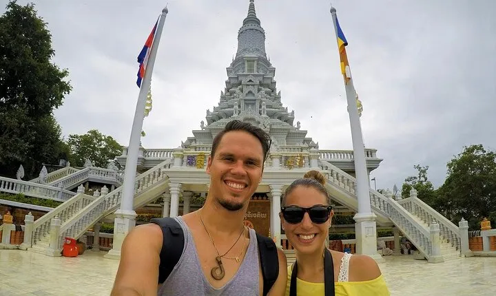 Day Trip to Oudong Mountain and Phnom Penh City Private Tour