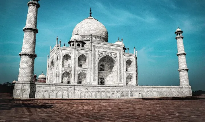 Taj Mahal & Agra Tour From Delhi By Fastest Train