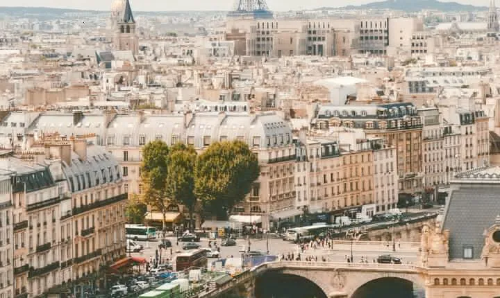 Paris: Marais Walk Self Guided Audio Tour