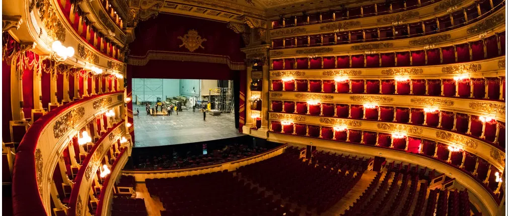 La Scala Museum and Theatre guided tour from Milan