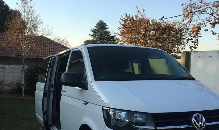 Airport transfers,door to door shuttle