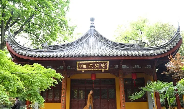 The most beautiful temple in China--Yongfu Temple tour with vegetarian lunch